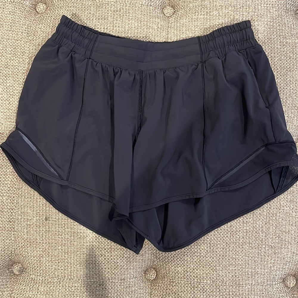 Lululemon 8 tall black running shorts